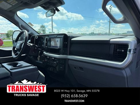 Used 2025 Ford F350 XLT AWD/4WD image 7
