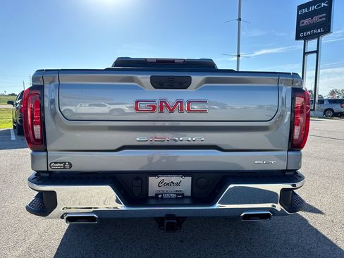 Used 2023 GMC Sierra 1500 SLT w/ SLT Premium Package AWD/4WD image 5