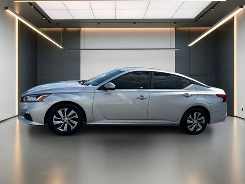 Used 2020 Nissan Altima 2.5 S FWD image 2