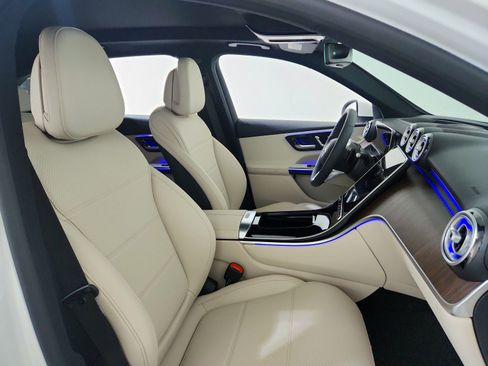 New 2026 Mercedes-Benz GLC 300 image 16