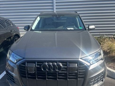 Used 2023 Audi Q7 3.0T Premium Plus image 2