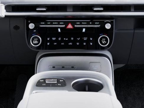 New 2026 Hyundai Ioniq 9 SEL w/ Tow & Go Package image 16