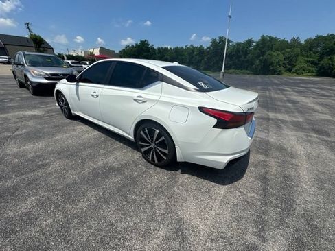Used 2021 Nissan Altima 2.5 SR FWD image 16