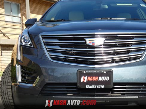 Used 2019 Cadillac XT5 FWD image 18