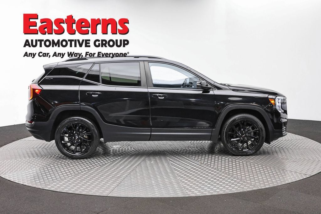 Used 2023 GMC Terrain SLE w/ Driver Convenience Package AWD/4WD image 6