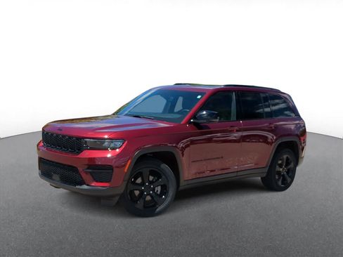 Used 2023 Jeep Grand Cherokee Altitude AWD/4WD image 1