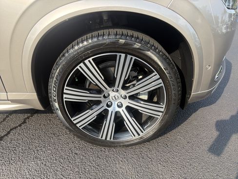 Certified 2024 Volvo XC90 B6 Plus w/ Protection Package Premier AWD/4WD image 13