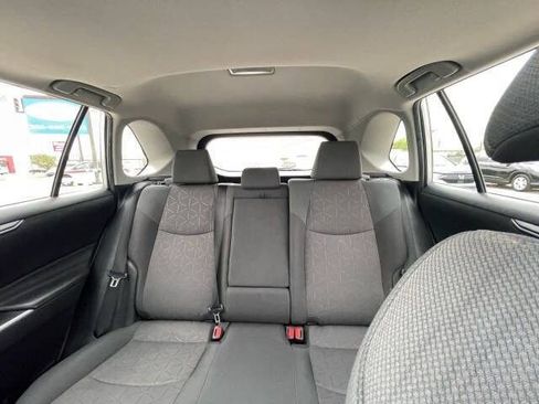 Used 2019 Toyota RAV4 XLE FWD image 43