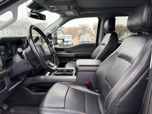 Used 2023 Ford F350 Lariat w/ Lariat Ultimate Package image 9