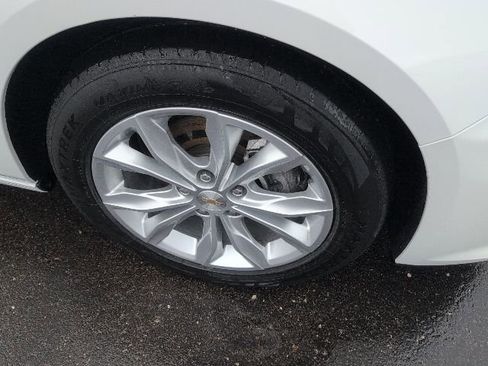 Used 2024 Chevrolet Malibu LT FWD image 12