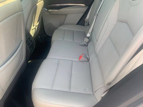 Used 2022 Cadillac XT4 Luxury w/ Driver Awareness Package AWD/4WD image 29