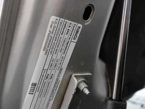 Used 2018 Ford F250 Lariat w/ Chrome Package image 18