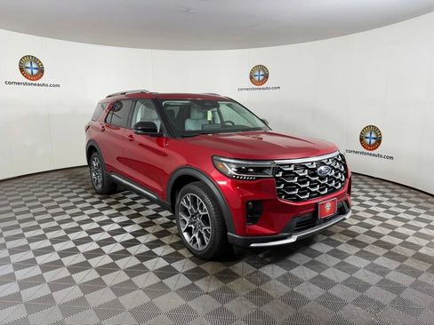 Used 2025 Ford Explorer Platinum w/ Ultimate Package AWD/4WD image 17