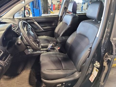Used 2018 Subaru Forester 2.5i Premium AWD/4WD image 17