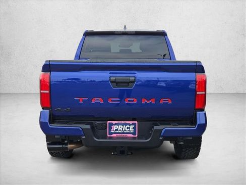 Used 2025 Toyota Tacoma SR5 AWD/4WD image 6
