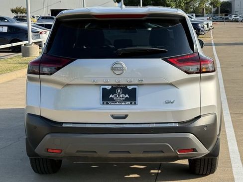 Used 2023 Nissan Rogue SV FWD image 5