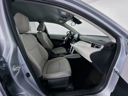 Certified 2022 Toyota Corolla Cross LE FWD image 27