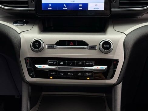 Certified 2023 Ford Explorer XLT w/ Equipment Group 202A image 28