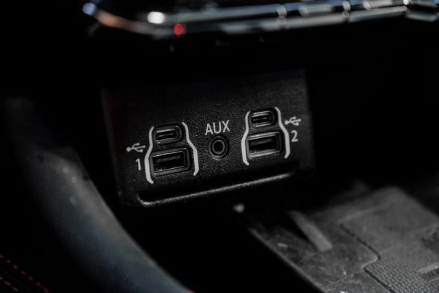 Used 2022 Dodge Durango R/T w/ Blacktop Package AWD/4WD image 36