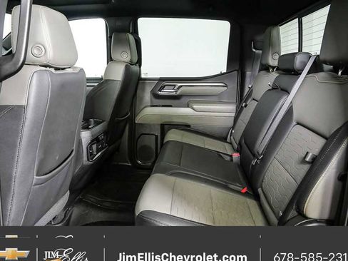 Certified 2023 Chevrolet Silverado 1500 ZR2 w/ Technology Package image 40