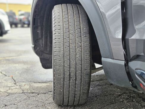 Used 2022 Ford Explorer XLT w/ Equipment Group 202A image 29