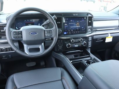 New 2026 Ford F250 Lariat w/ Black Appearance Package