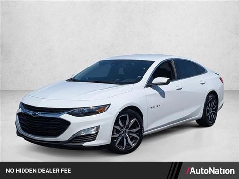 Used 2024 Chevrolet Malibu RS FWD image 1