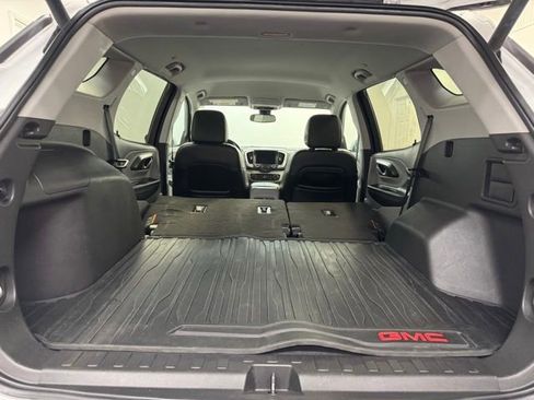 Used 2019 GMC Terrain SLT w/ Preferred Package FWD image 36