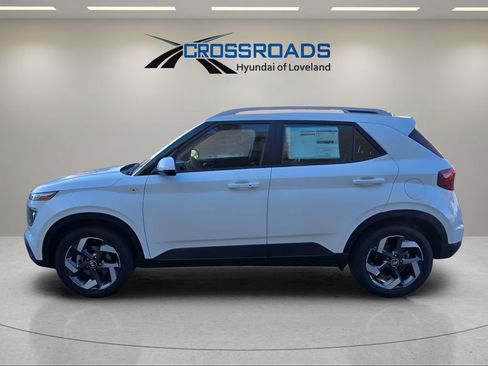 New 2025 Hyundai Venue SEL image 2