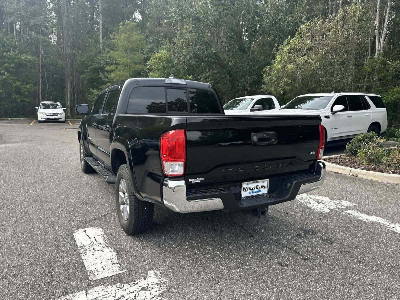 Used 2016 Toyota Tacoma SR5 w/ SR5 Appearance Package (SN) RWD image 4