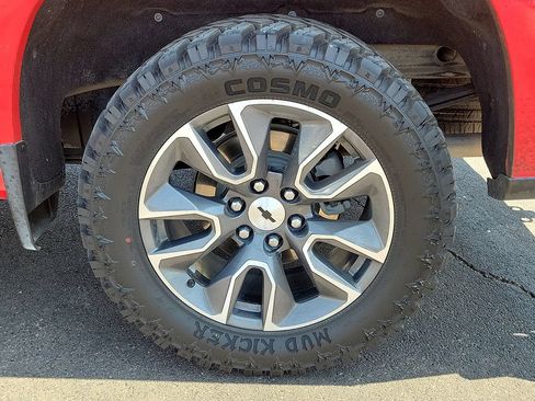 Used 2022 Chevrolet Silverado 1500 RST w/ Z71 Off-Road Package AWD/4WD image 7