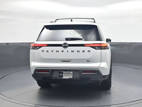 New 2026 Nissan Pathfinder SL w/ Cargo Package AWD/4WD image 6