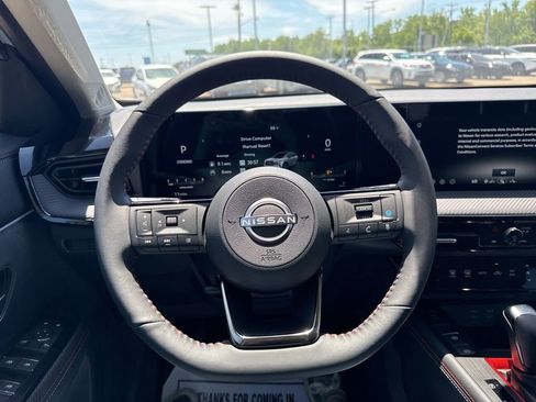 New 2026 Nissan Kicks SR w/ SR Premium Package AWD/4WD image 16
