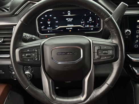 Used 2024 GMC Sierra 2500 Denali Ultimate image 13