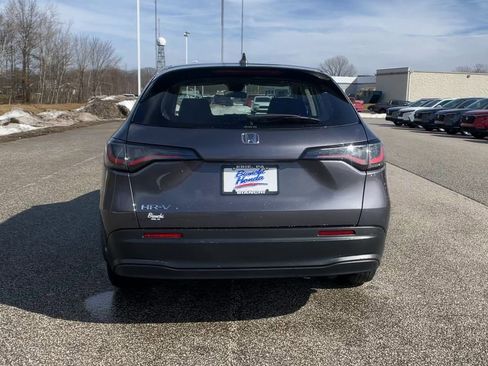 Used 2023 Honda HR-V LX image 8