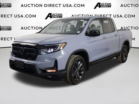 Used 2024 Honda Ridgeline Sport image 1