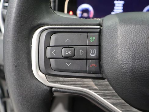 Used 2024 Jeep Wagoneer L Series II w/ Flexible Seating Group AWD/4WD image 38