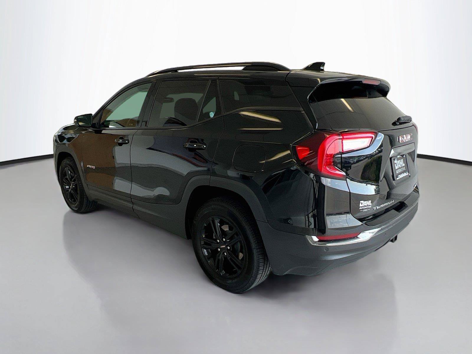 Used 2022 GMC Terrain AT4 w/ Infotainment Package II AWD/4WD image 10