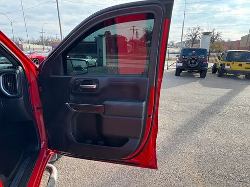 Used 2019 Chevrolet Silverado 1500 LT w/ Texas Edition image 14