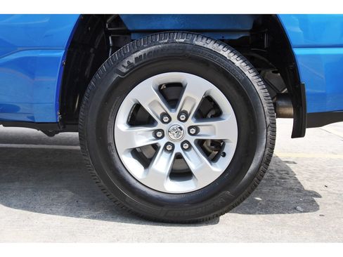 Used 2023 RAM 1500 Laramie AWD/4WD image 29
