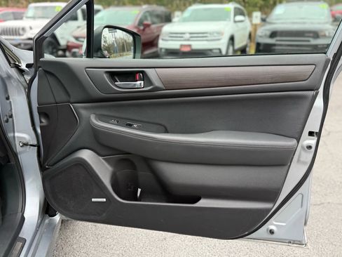 Used 2017 Subaru Legacy 2.5i Limited image 21