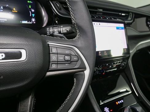 Used 2022 Jeep Grand Cherokee Limited 4xe w/ Luxury Tech Group II image 38