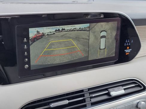 Used 2022 Hyundai Palisade Limited AWD/4WD image 9