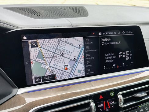 Used 2021 BMW X5 sDrive40i w/ M Sport Package RWD image 22