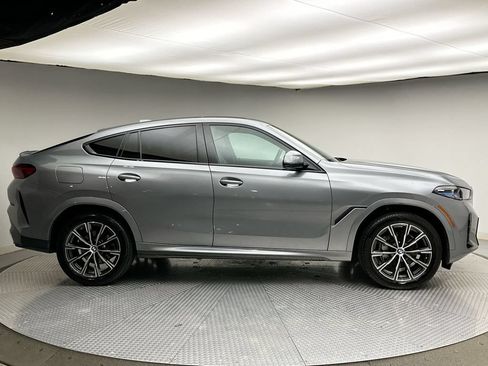 Used 2024 BMW X6 xDrive40i w/ Executive Package AWD/4WD image 14