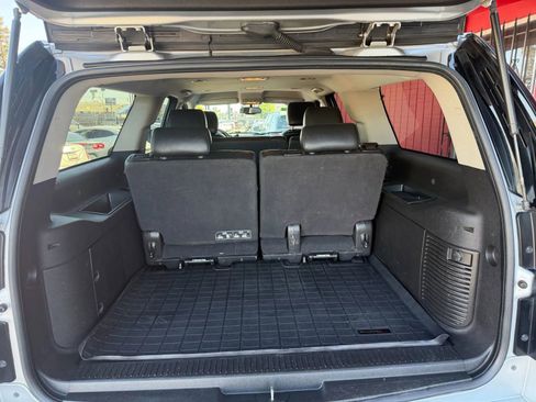 Used 2014 GMC Yukon XL SLT image 6