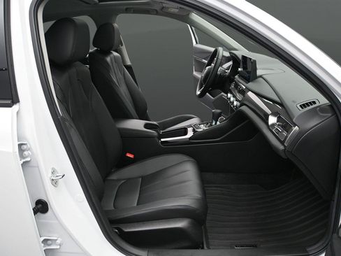 Certified 2026 Acura Integra FWD image 20
