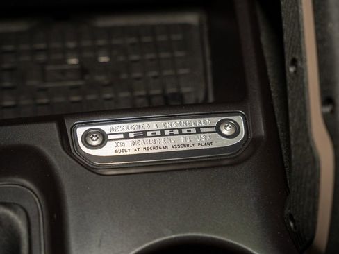 Used 2024 Ford Bronco Outer Banks image 18