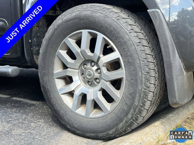 Used 2012 Nissan Frontier SL w/ Moonroof Pkg AWD/4WD image 9