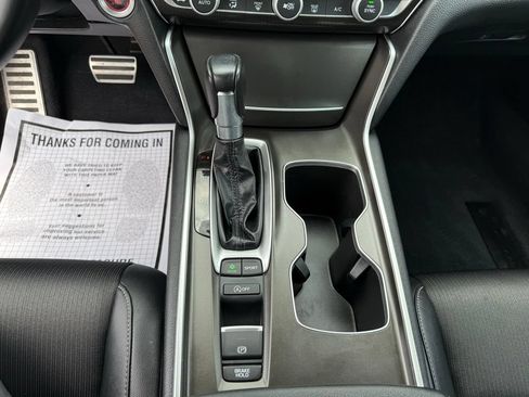 Used 2022 Honda Accord Sport image 16